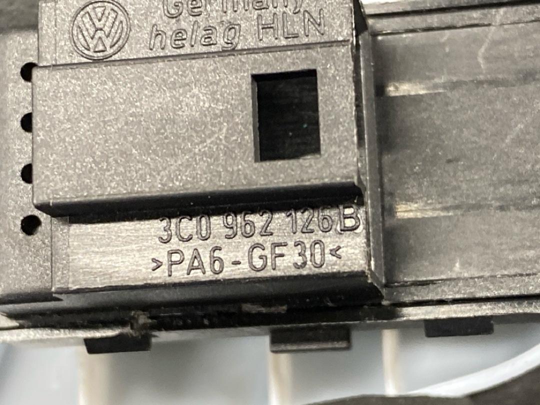 Кнопка центрального замка, 540 рублей, Красноярск