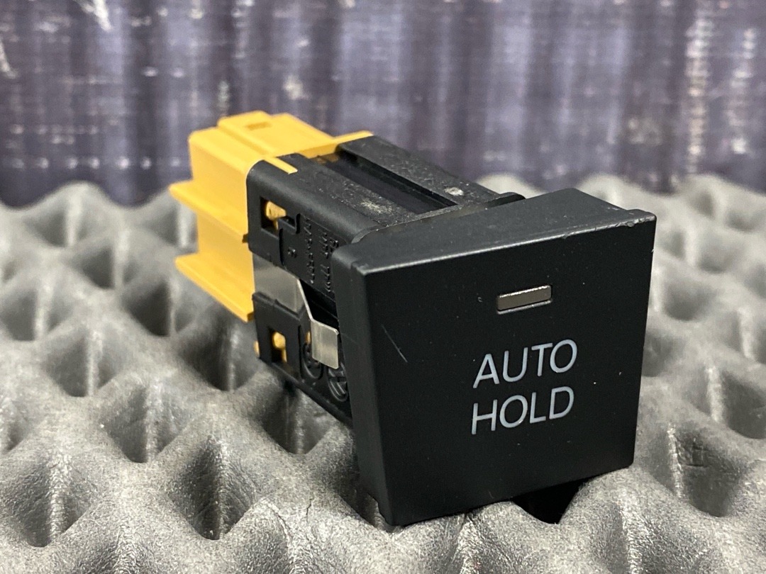 Кнопка Auto-Hold, 780 рублей, Красноярск