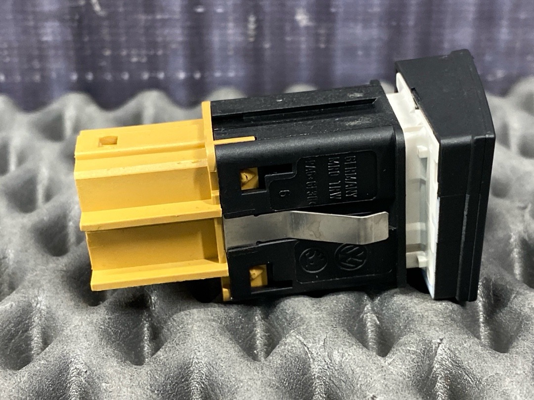 Кнопка Auto-Hold, 780 рублей, Красноярск