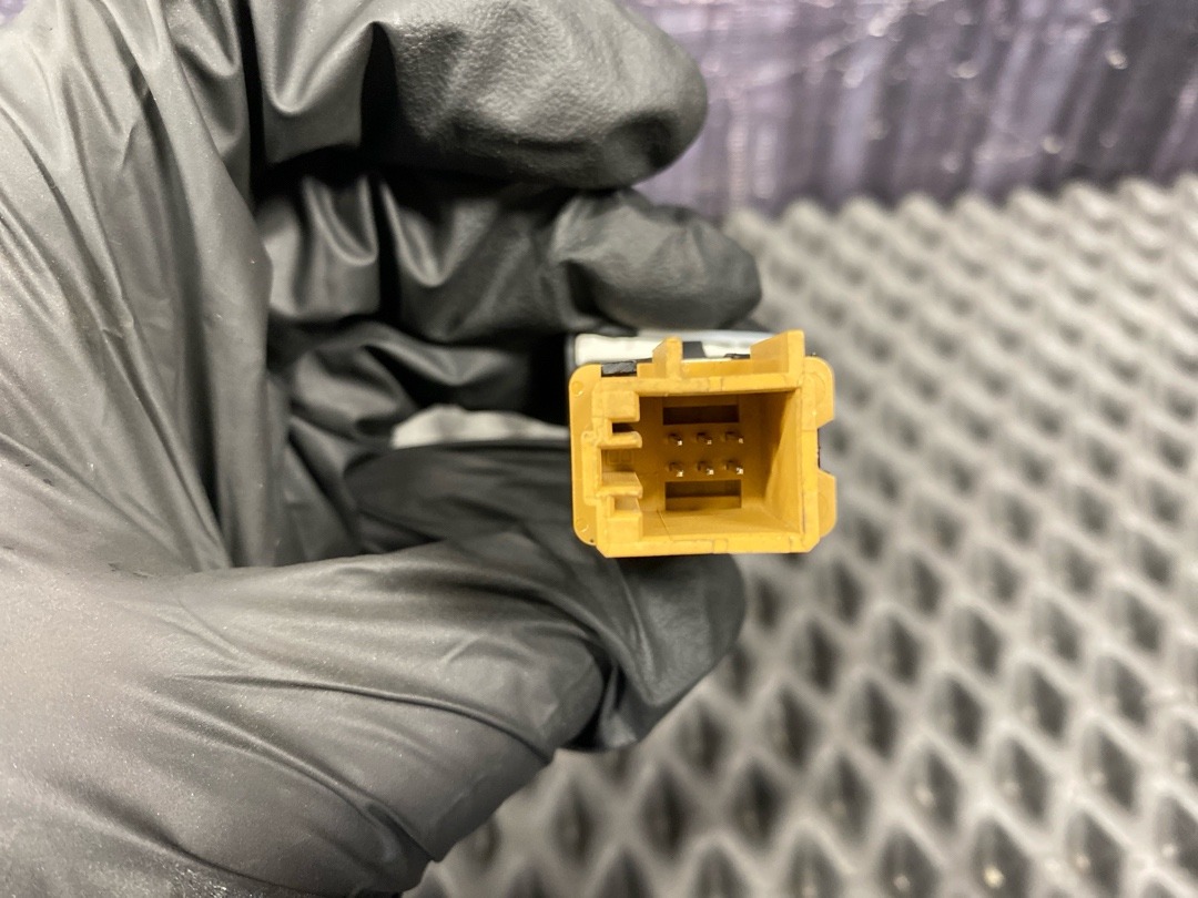 Кнопка Auto-Hold, 780 рублей, Красноярск