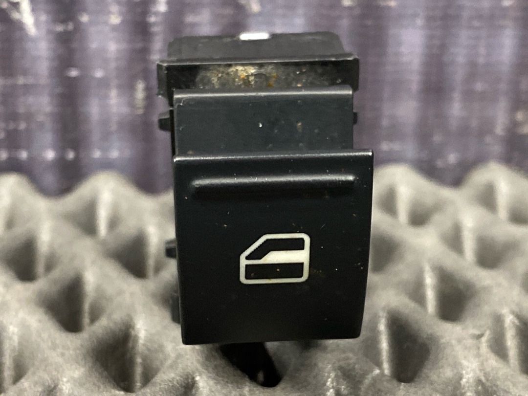 Кнопка стеклоподъемника, 730 рублей, Красноярск