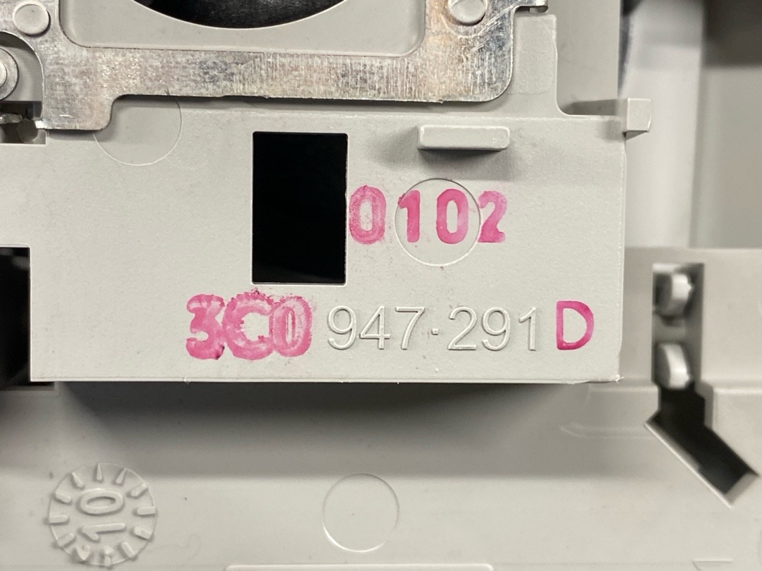 Плафон салона, 1340 рублей, Красноярск