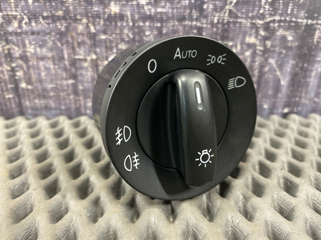 Переключатель света, 2360 рублей, Красноярск