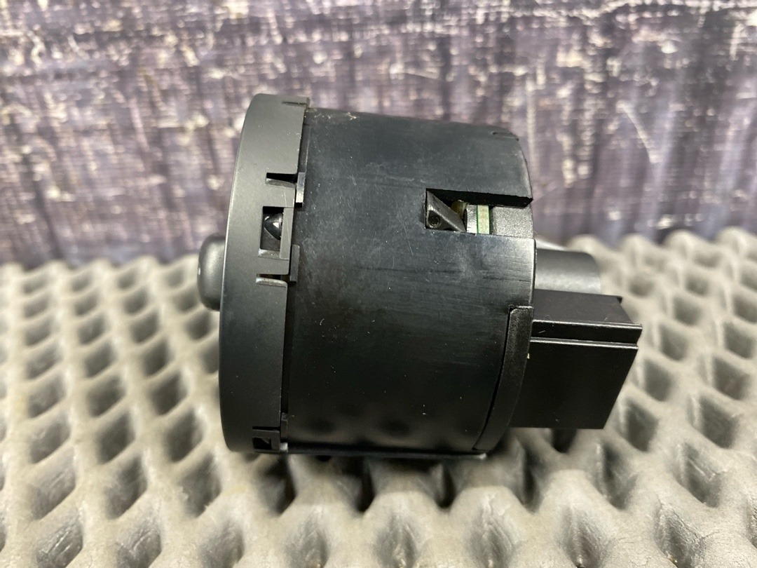 Переключатель света, 2360 рублей, Красноярск