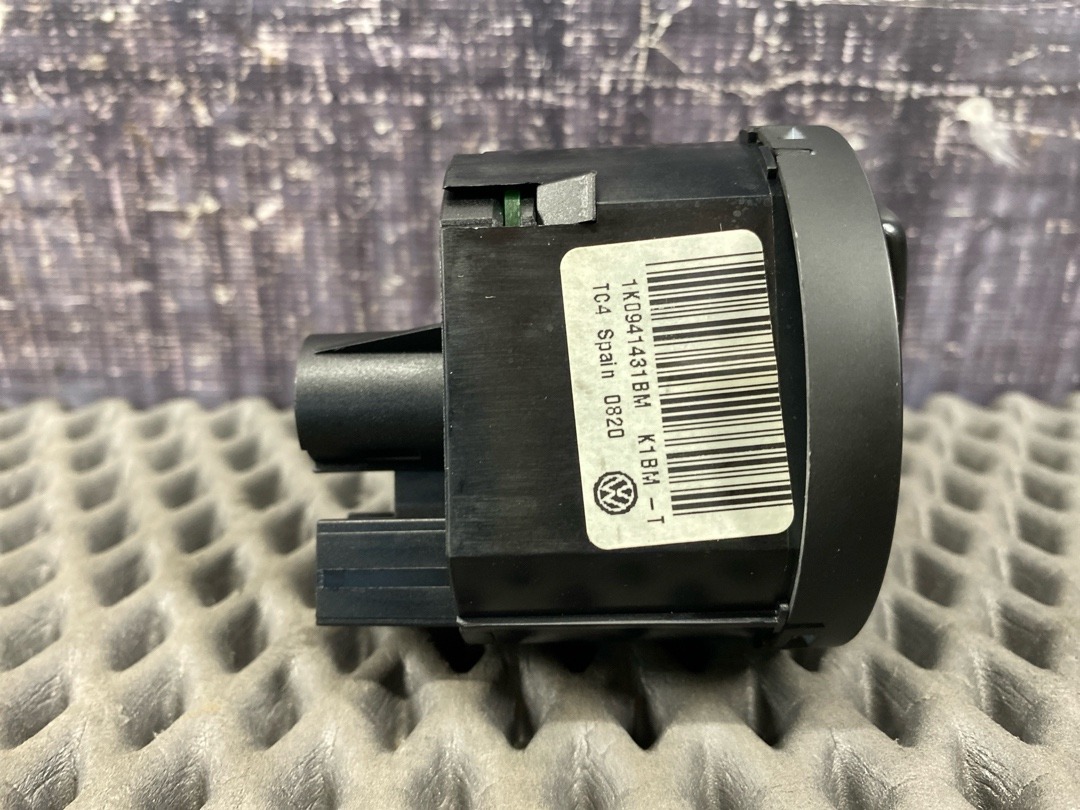 Переключатель света, 2360 рублей, Красноярск