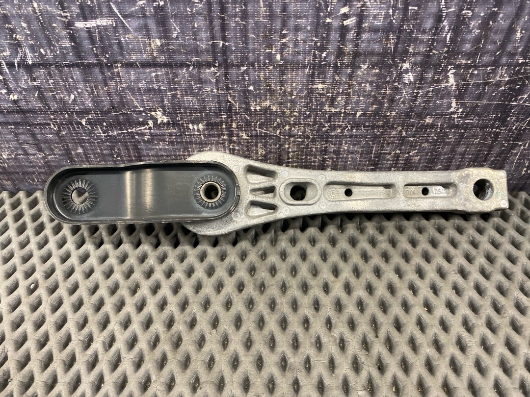 Опора двигателя, 970 рублей, Красноярск