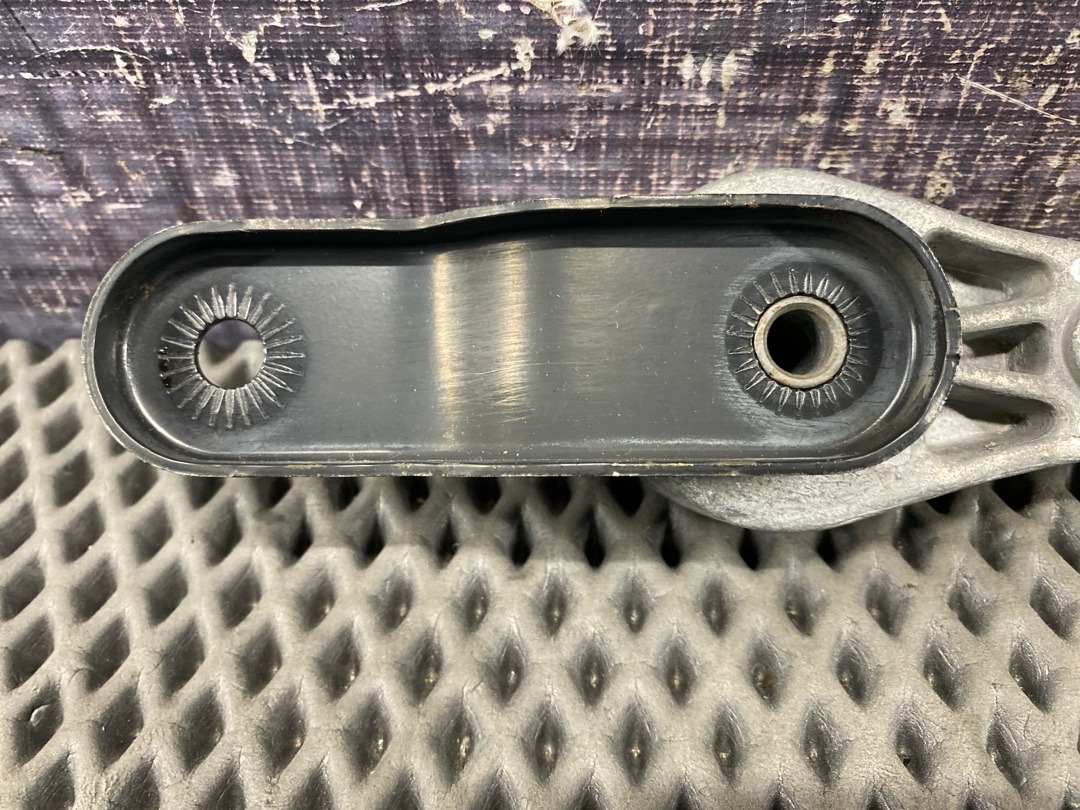 Опора двигателя, 970 рублей, Красноярск