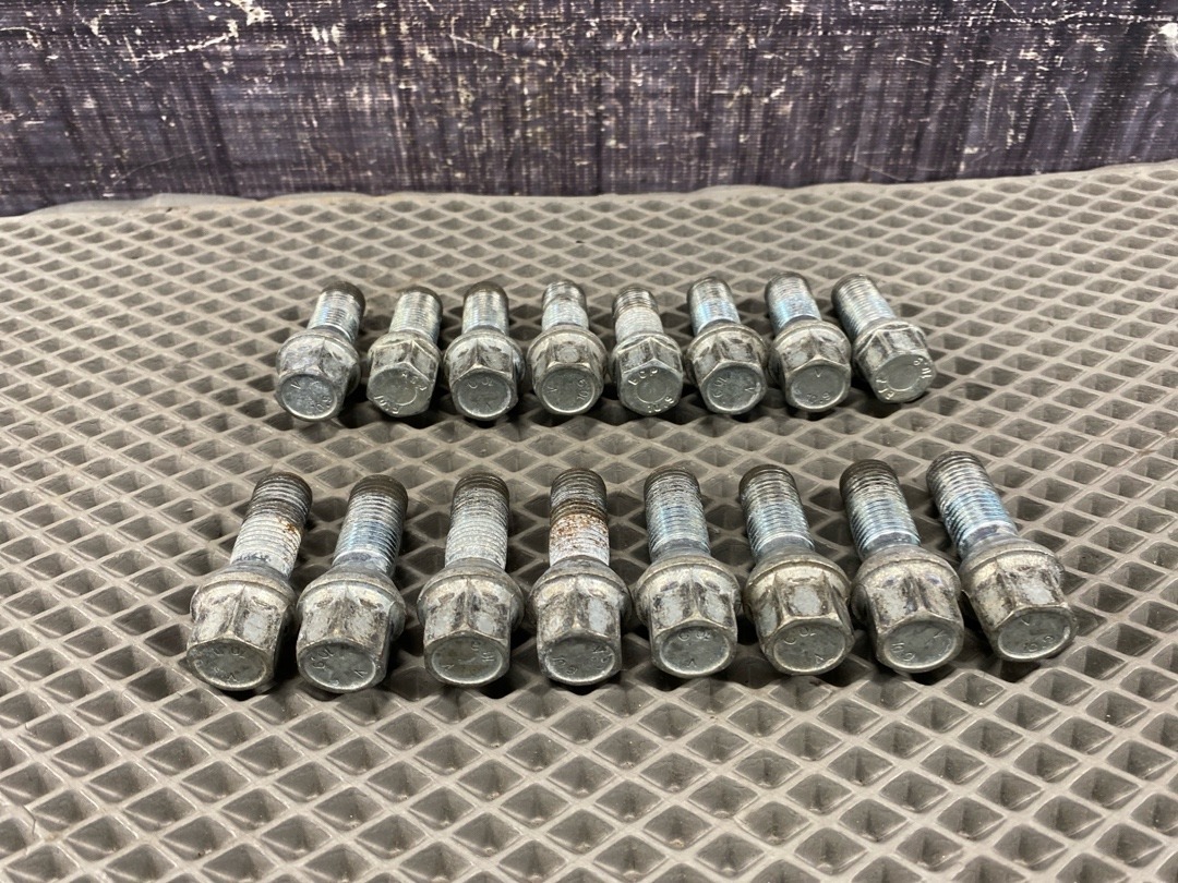 Комплект колесных болтов, 2970 рублей, Красноярск