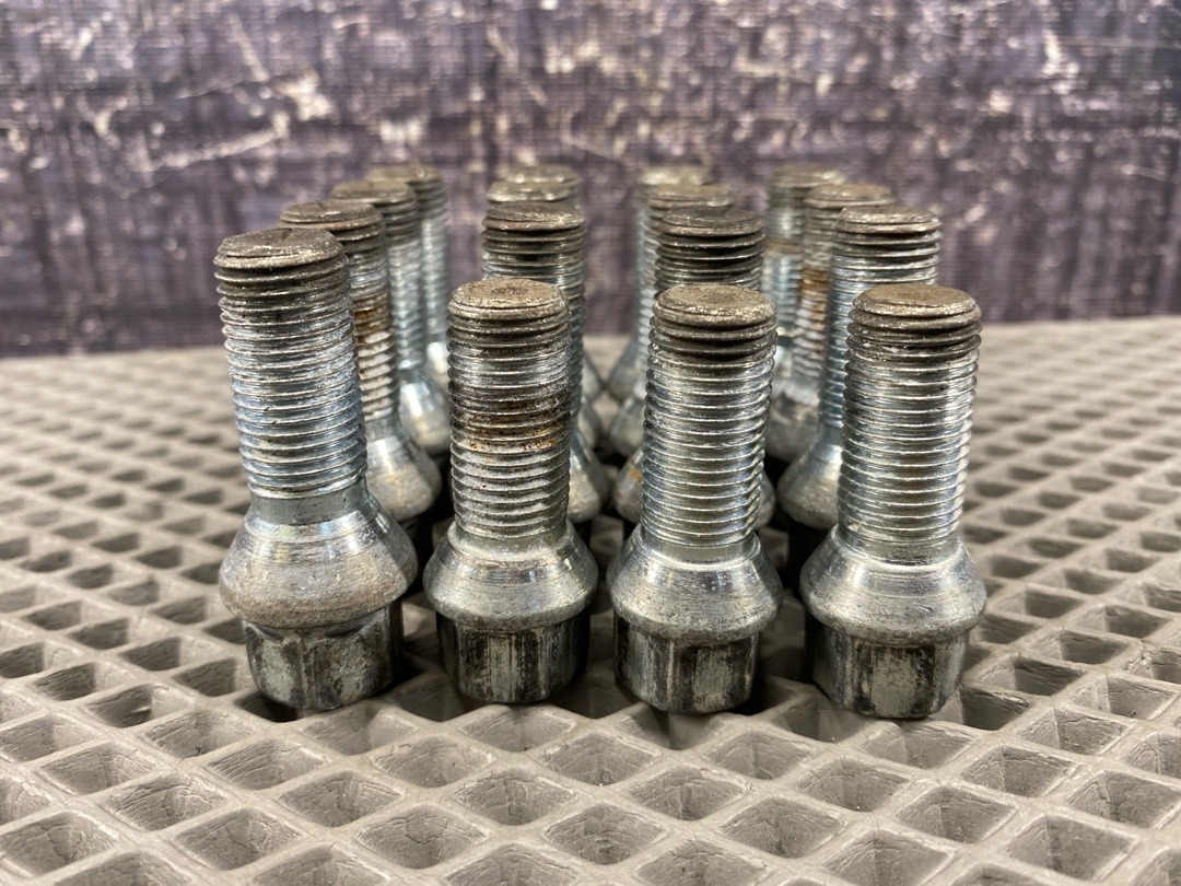 Комплект колесных болтов, 2970 рублей, Красноярск