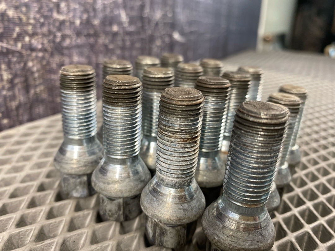 Комплект колесных болтов, 2970 рублей, Красноярск