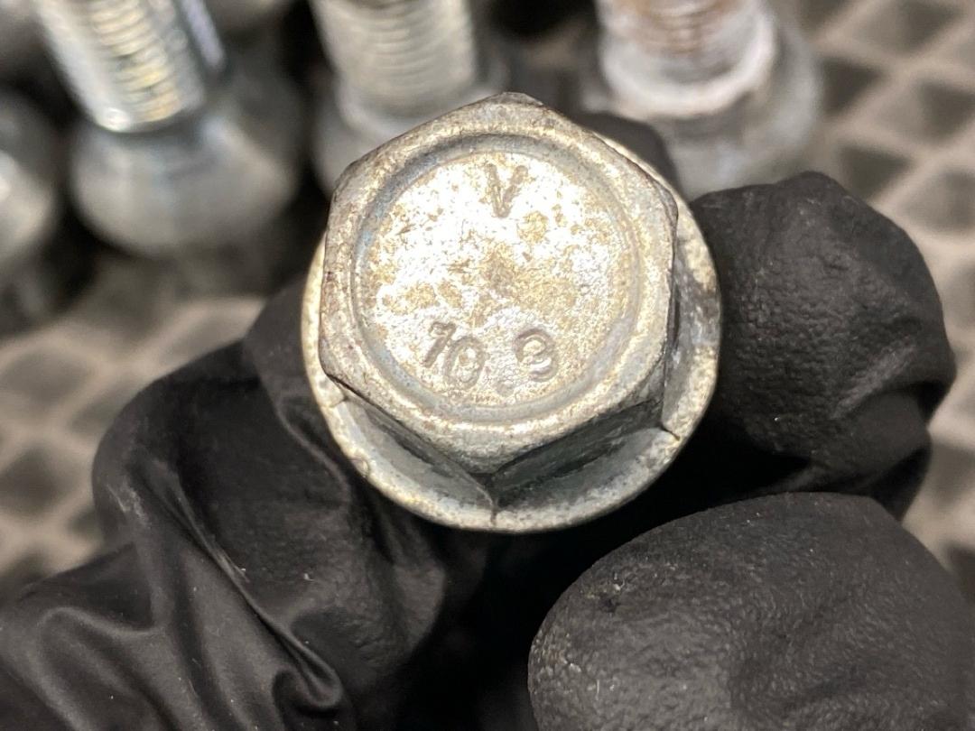 Комплект колесных болтов, 2970 рублей, Красноярск