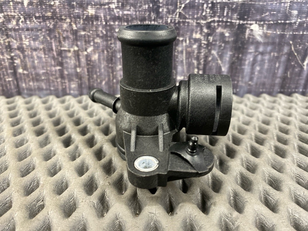 Фланец системы охлаждения, 1360 рублей, Красноярск