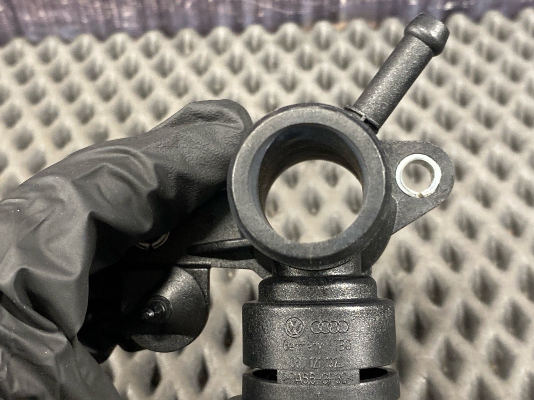 Фланец системы охлаждения, 1360 рублей, Красноярск