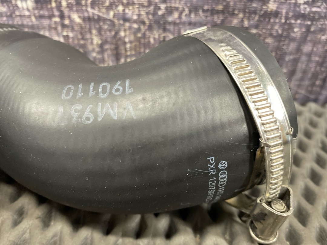 Патрубок интеркуллера, 1120 рублей, Красноярск