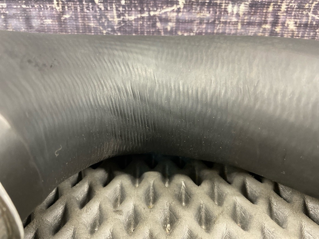 Патрубок интеркуллера, 1560 рублей, Красноярск