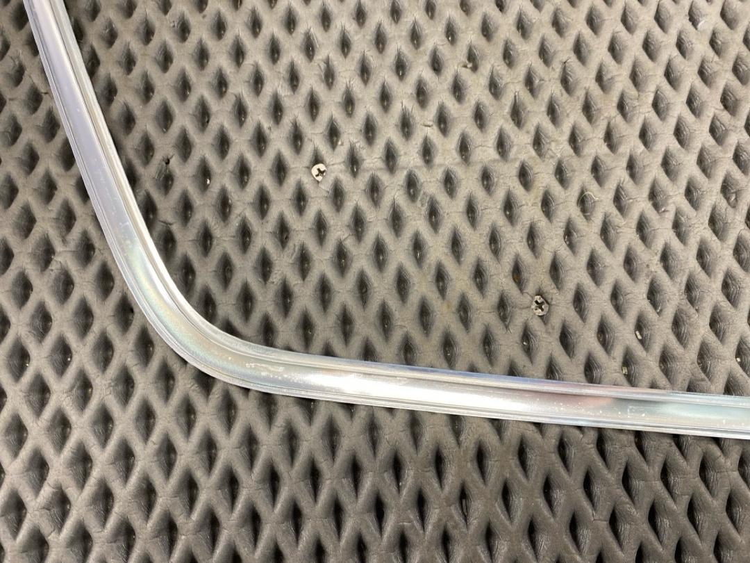 Молдинг стекла, 1030 рублей, Красноярск