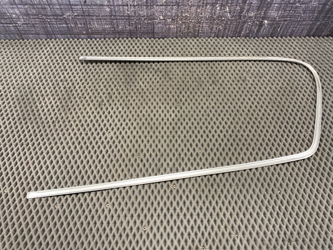 Молдинг стекла, 1030 рублей, Красноярск