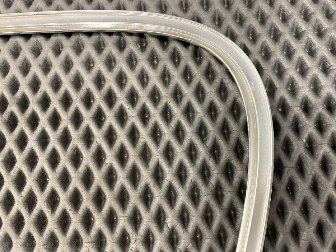 Молдинг стекла, 1030 рублей, Красноярск