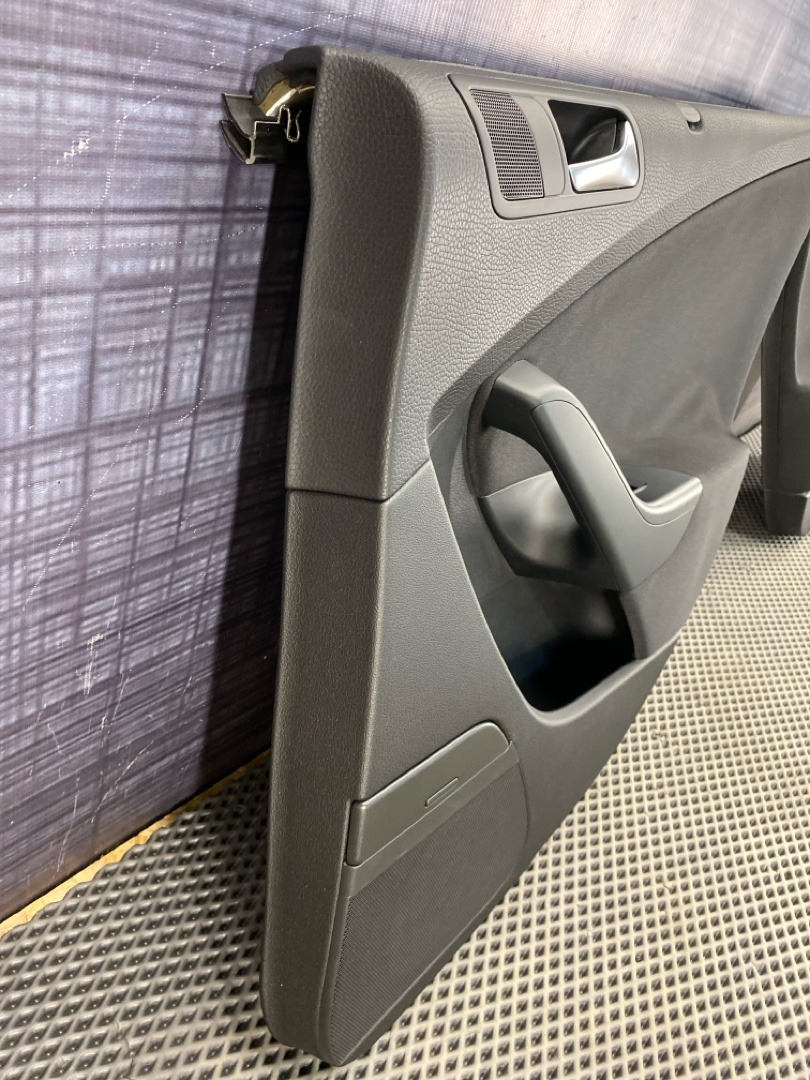 Комплект обшивок дверей, 3980 рублей, Красноярск