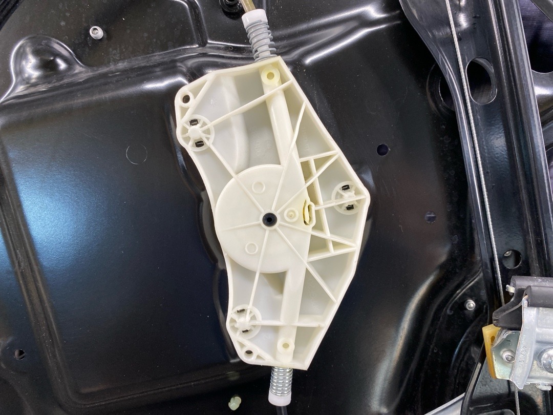 Стеклоподъемник, 2860 рублей, Красноярск