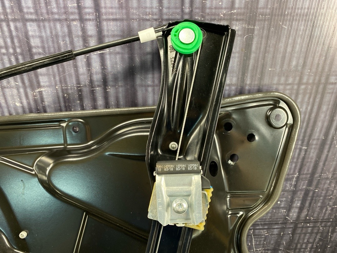 Стеклоподъемник, 2860 рублей, Красноярск