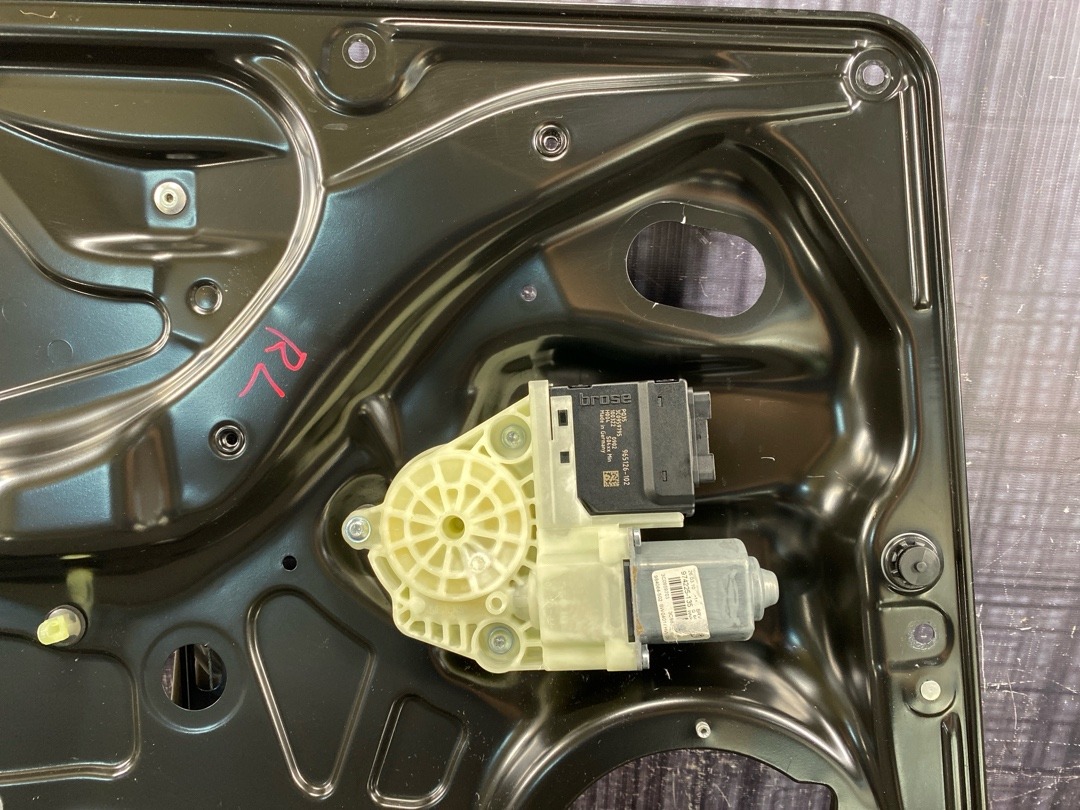 Стеклоподъемник, 1730 рублей, Красноярск