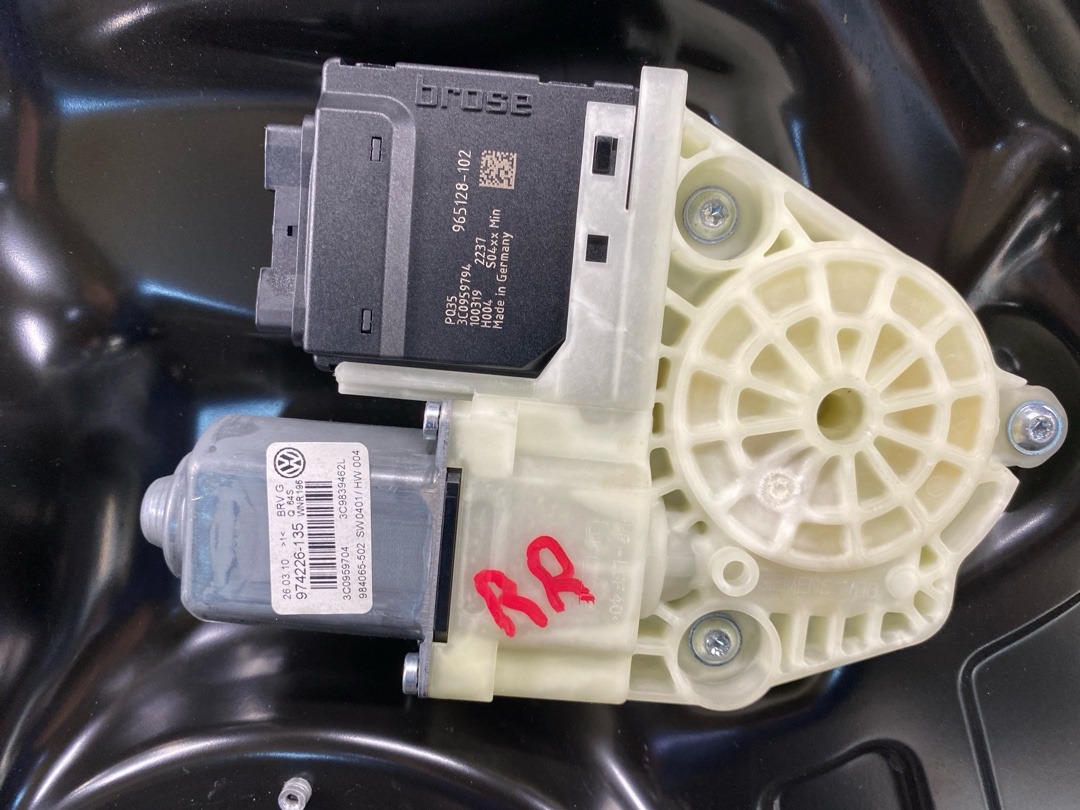 Стеклоподъемник, 1730 рублей, Красноярск