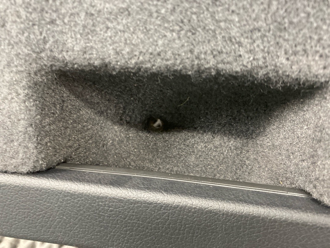 Обшивка крышки багажника, 2280 рублей, Красноярск