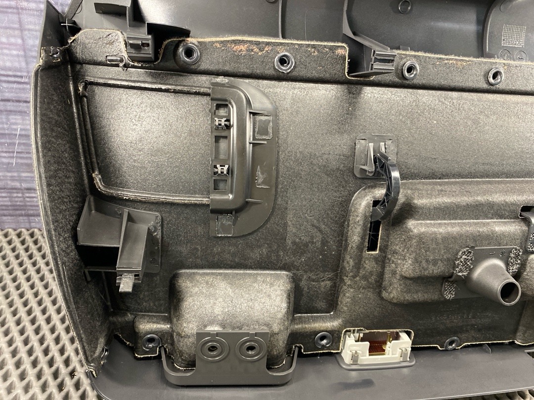 Обшивка крышки багажника, 2280 рублей, Красноярск