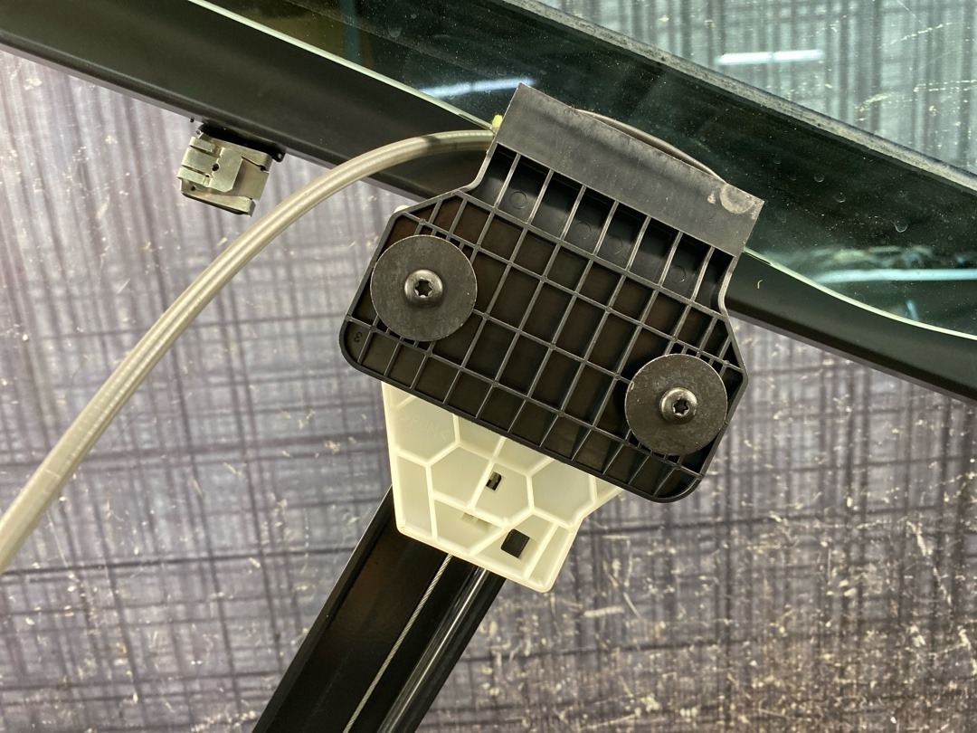 Стеклоподъемник, 2460 рублей, Красноярск