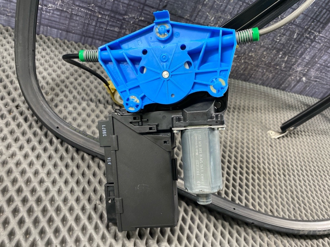 Стеклоподъемник, 2460 рублей, Красноярск