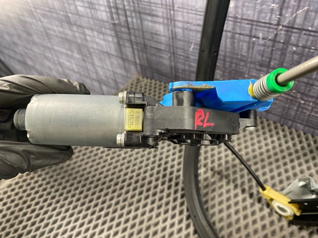 Стеклоподъемник, 2460 рублей, Красноярск