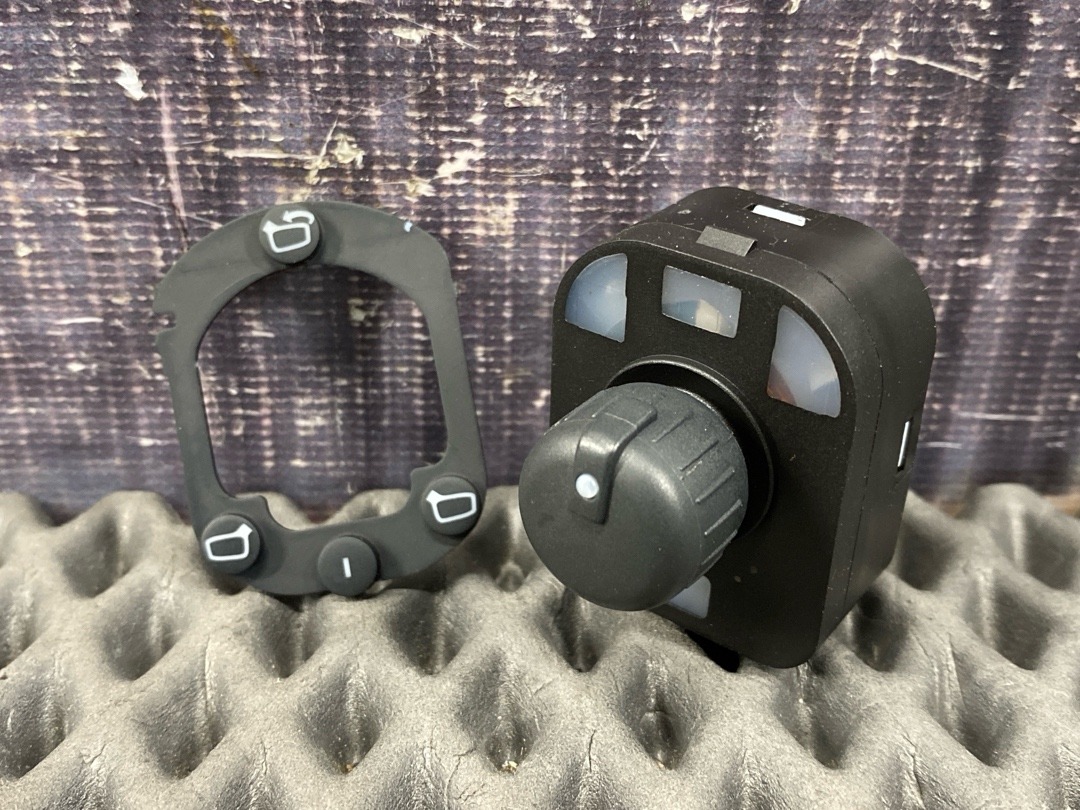 Кнопка регулировки зеркал, 1680 рублей, Красноярск