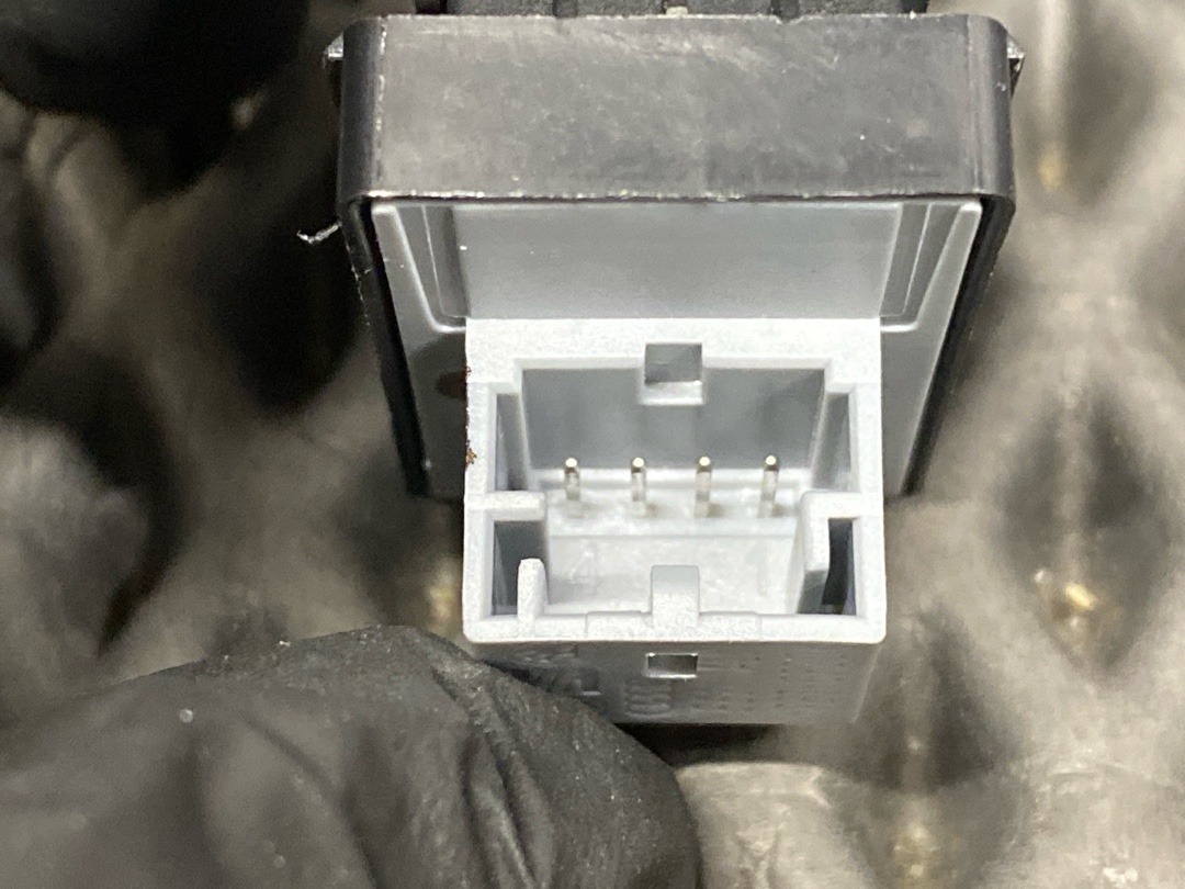 Кнопка стеклоподъемника, 570 рублей, Красноярск