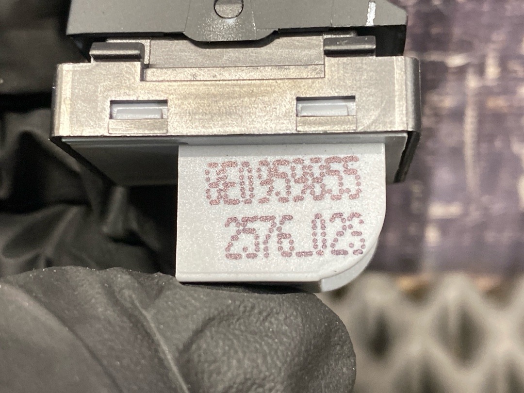 Кнопка стеклоподъемника, 570 рублей, Красноярск