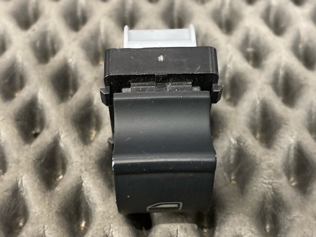 Кнопка стеклоподъемника, 570 рублей, Красноярск