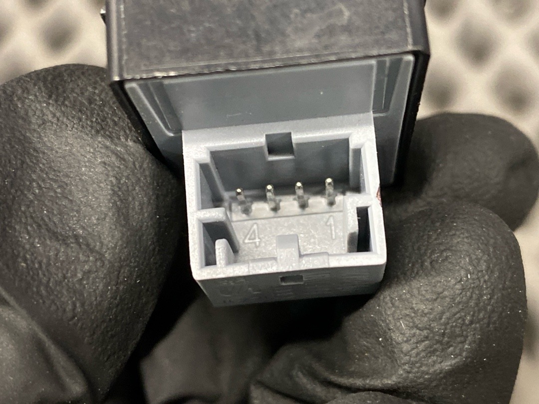 Кнопка стеклоподъемника, 570 рублей, Красноярск