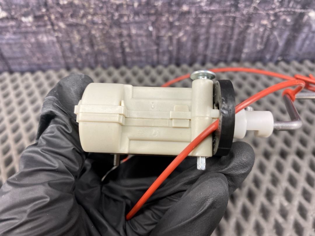 Замок лючка бензобака, 930 рублей, Красноярск