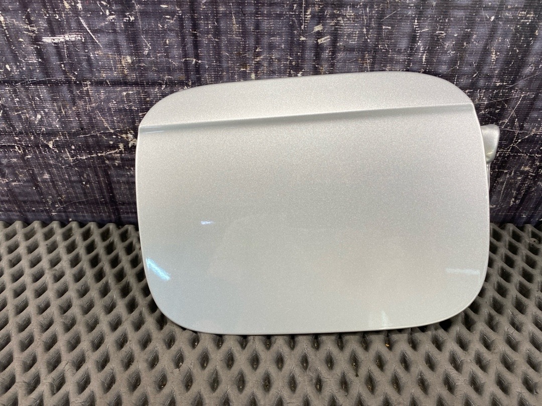 Лючок бензобака, 990 рублей, Красноярск