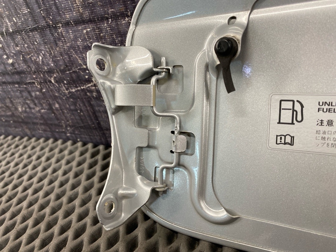 Лючок бензобака, 990 рублей, Красноярск