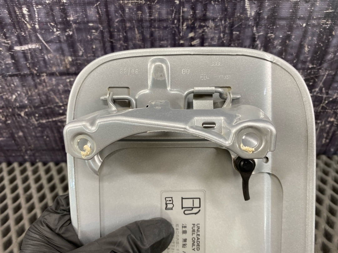 Лючок бензобака, 990 рублей, Красноярск