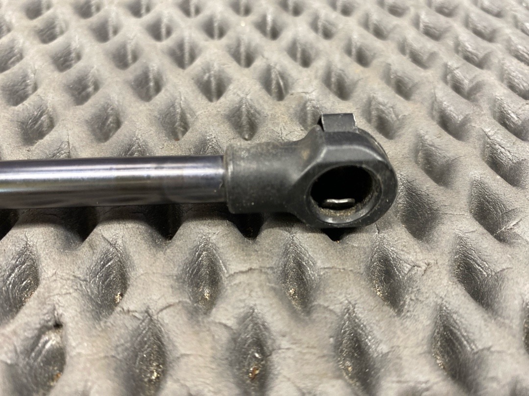 Амортизатор багажника, 650 рублей, Красноярск