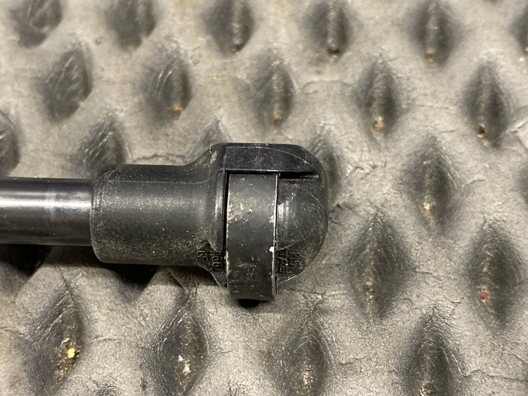 Амортизатор багажника, 650 рублей, Красноярск