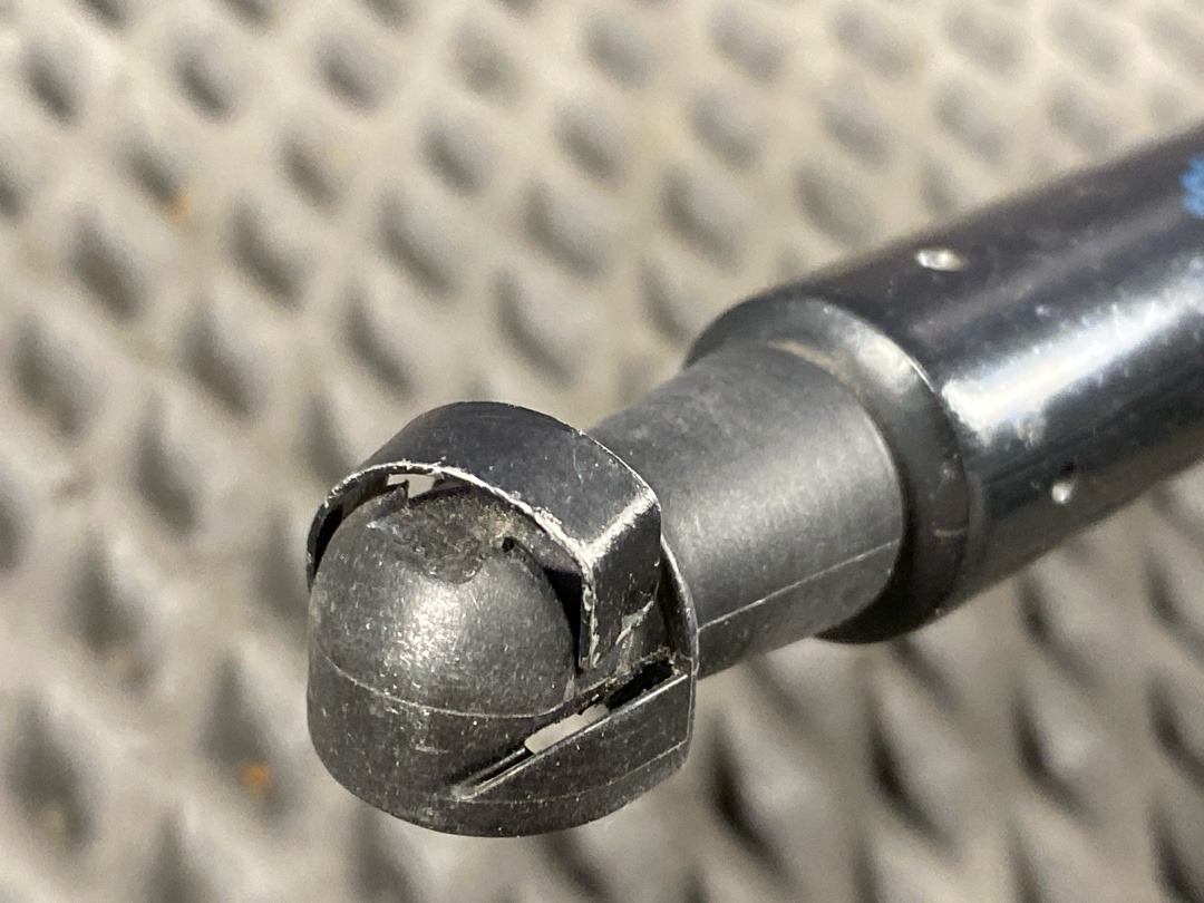 Амортизатор багажника, 650 рублей, Красноярск