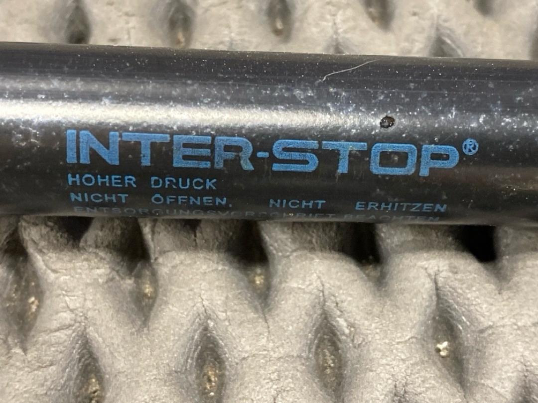 Амортизатор багажника, 650 рублей, Красноярск