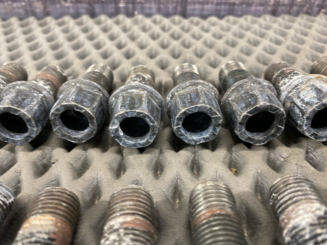 Комплект колесных болтов, 3340 рублей, Красноярск