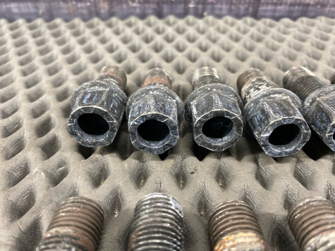 Комплект колесных болтов, 3340 рублей, Красноярск