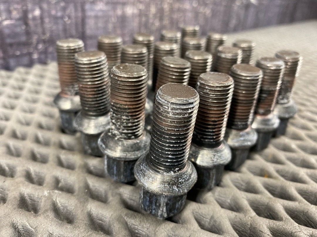 Комплект колесных болтов, 3340 рублей, Красноярск