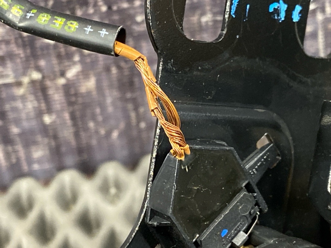 Замок капота, 1920 рублей, Красноярск