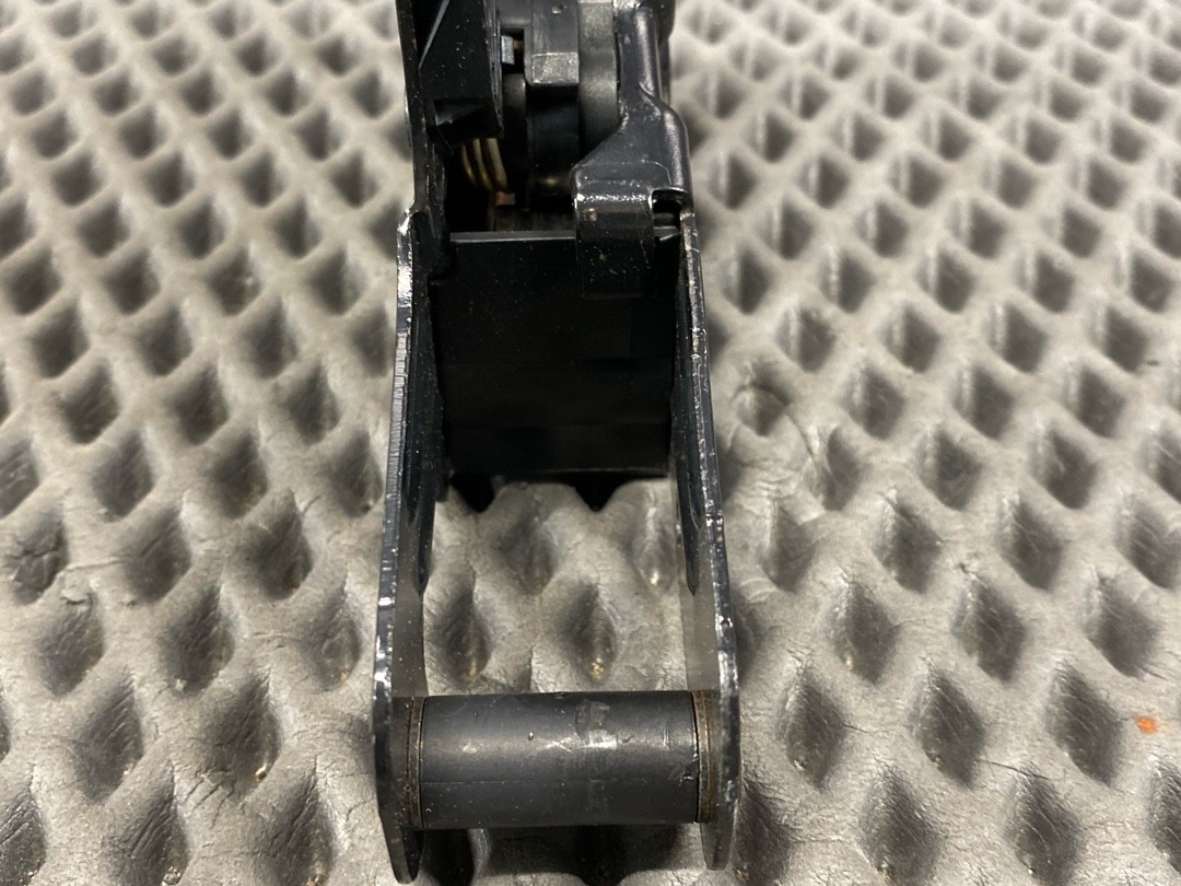 Замок капота, 1920 рублей, Красноярск